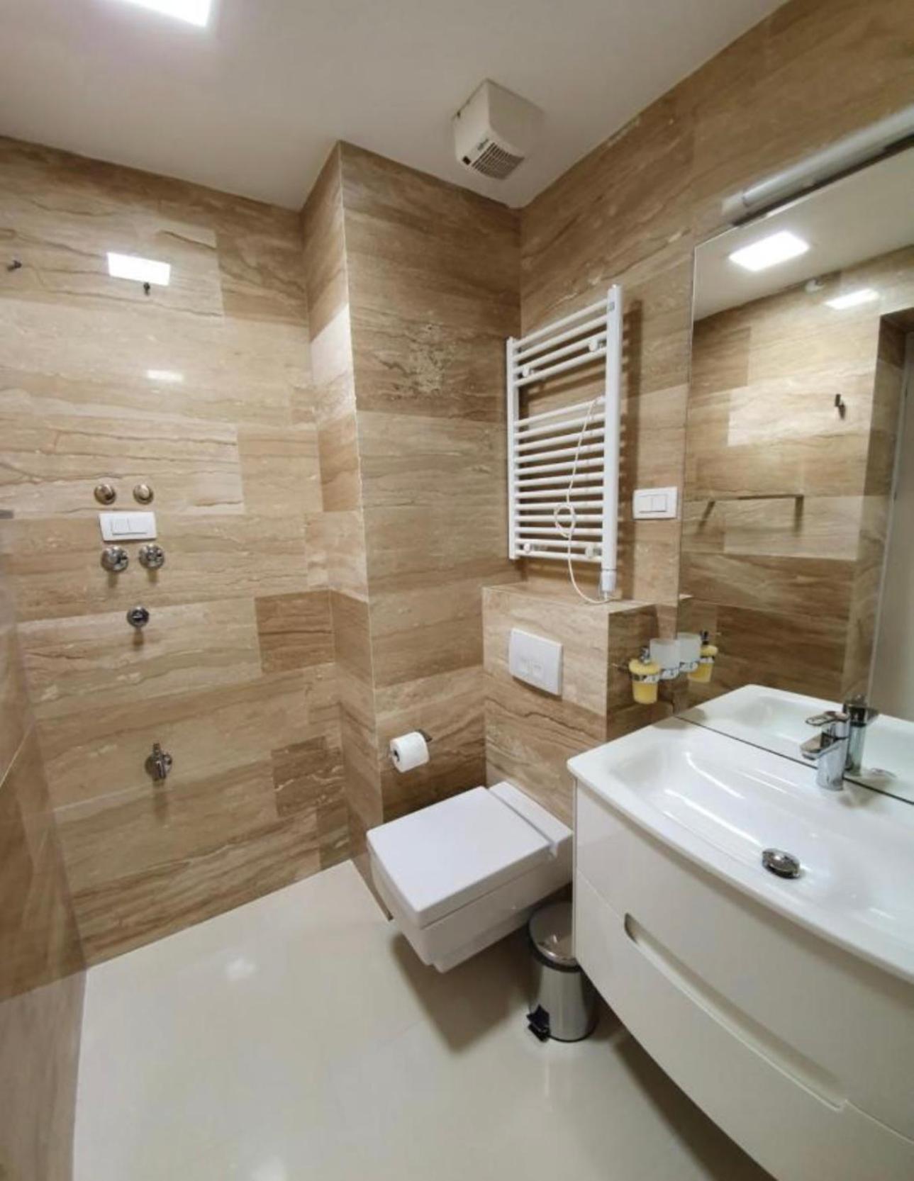 Tc Big Apartments 부드바 외부 사진